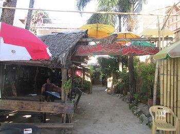 Bamboo Resthouse Balabag (Boracay)