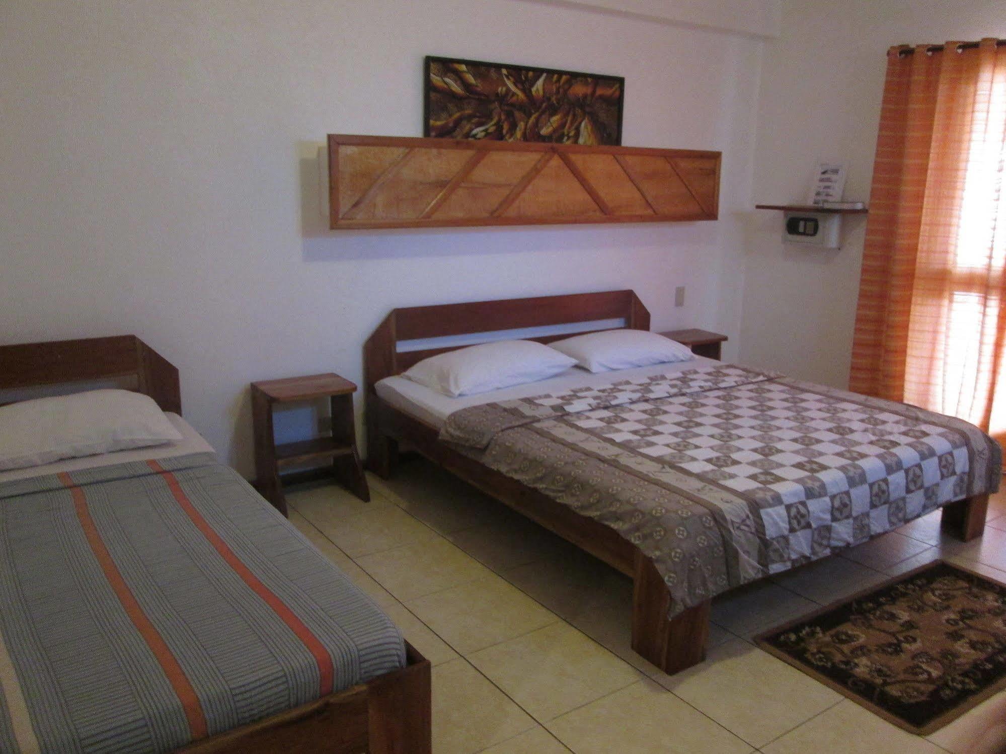 Bamboo Resthouse Balabag (Boracay)