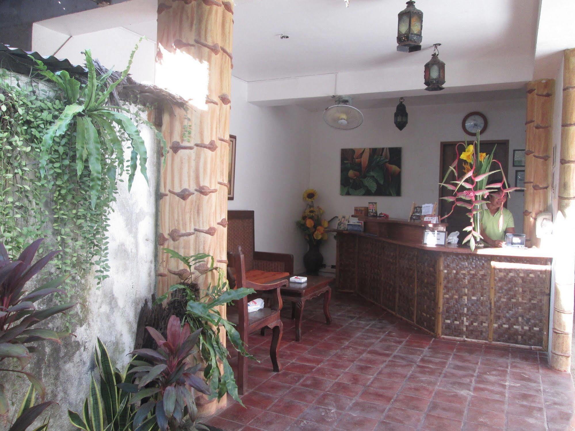 Bamboo Resthouse Resort Balabag (Boracay)